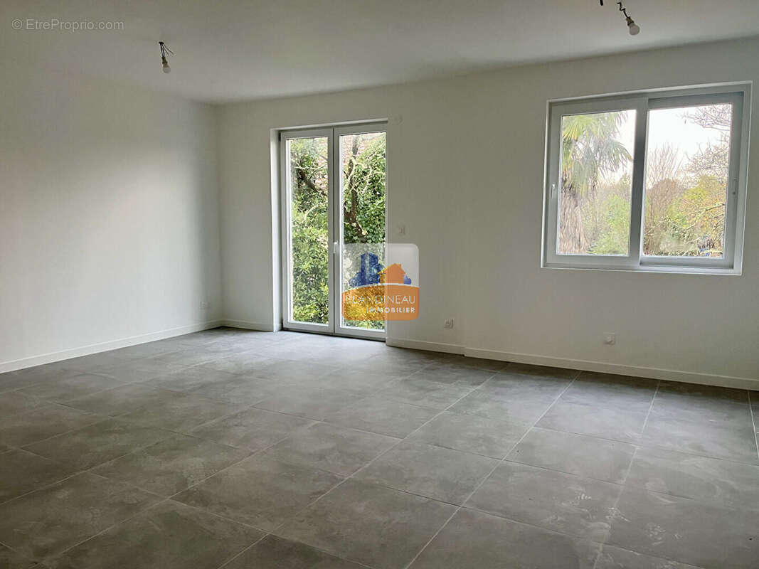 Appartement à BOUGUENAIS