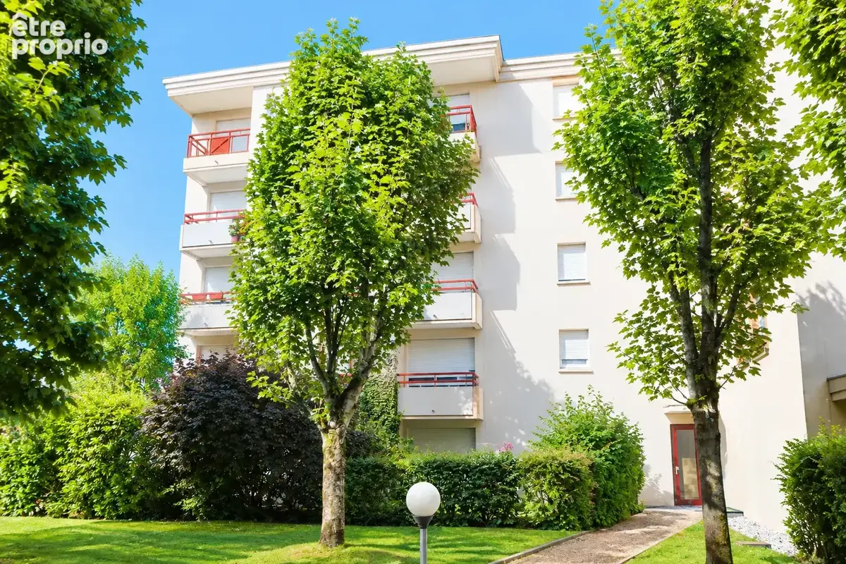 Talence - secteur roustaing / forum - t2 tbe avec parking - photo 3
