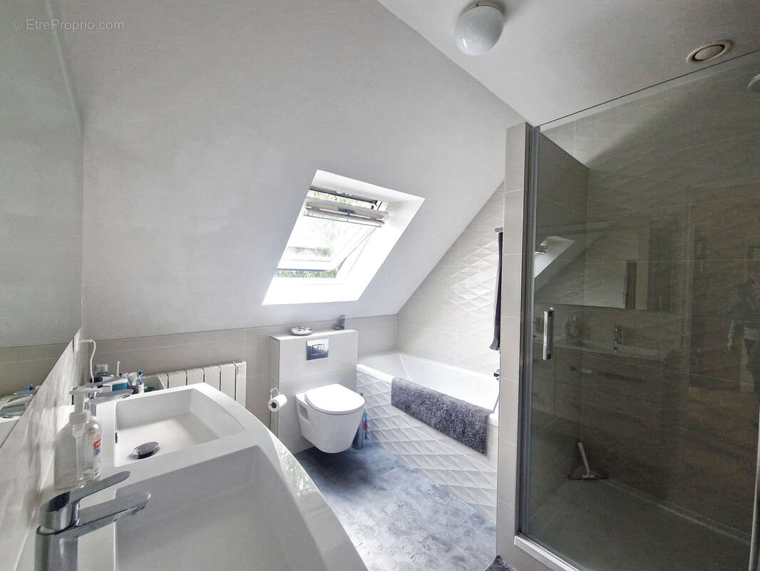 Maison à LE MINIHIC-SUR-RANCE