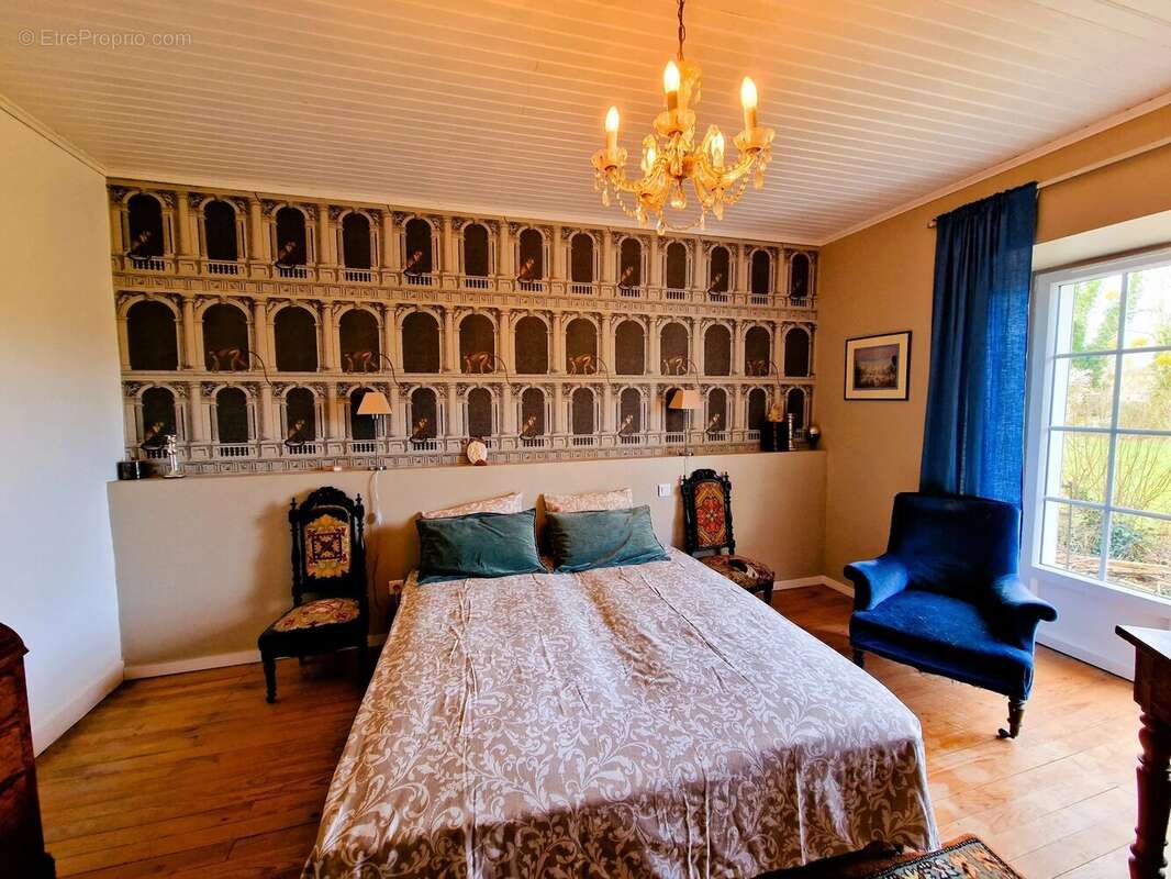 Maison à CASTILLON-LA-BATAILLE