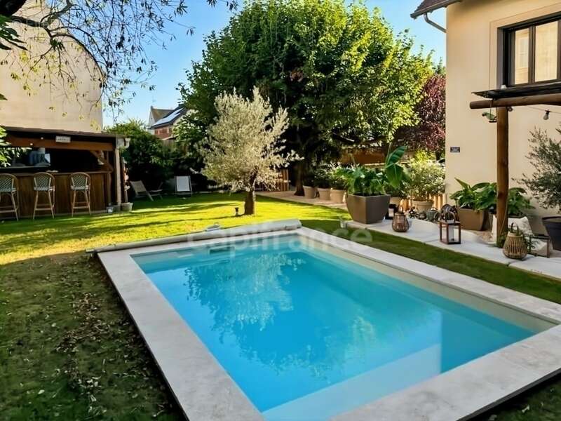 Maison à SAINT-MARCEL