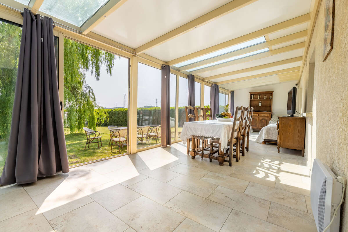 Maison à MESNIL-SAINT-LAURENT