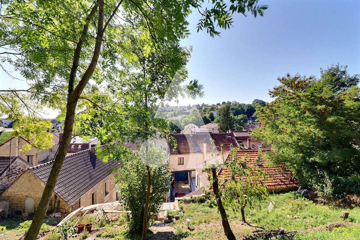 Pontoise - Maison 200m² Rénovée + Dépendance Indépendante (Revenu locatif possible 800/mois) - Opportunité Rare - photo 4