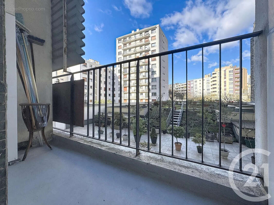 Appartement à PARIS-12E