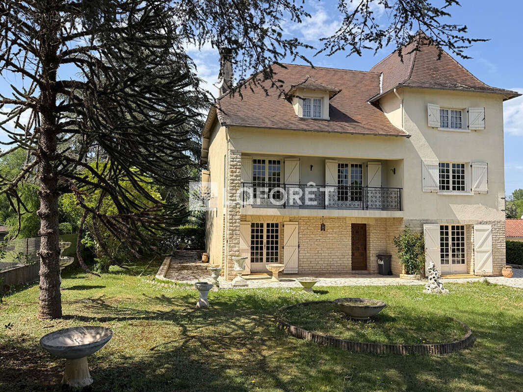 Maison à MERCUES