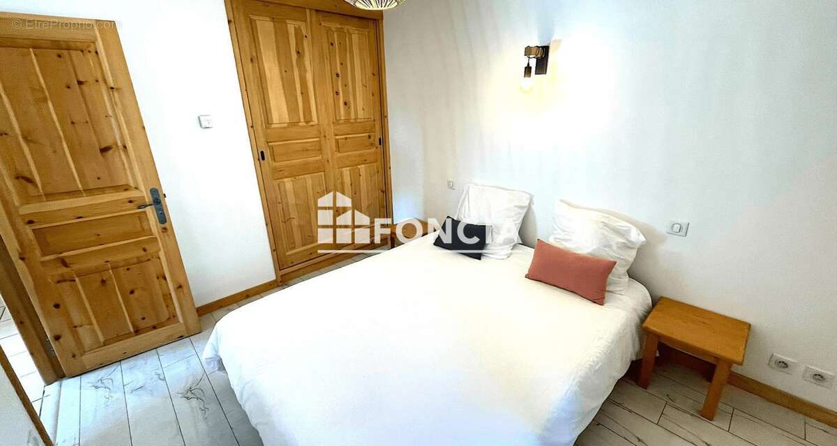 Appartement à LA SALLE-LES-ALPES