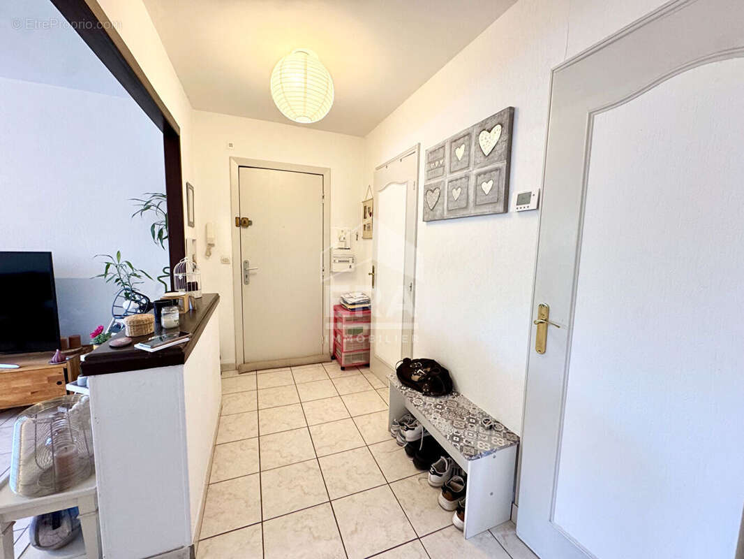 Appartement à LE CANNET