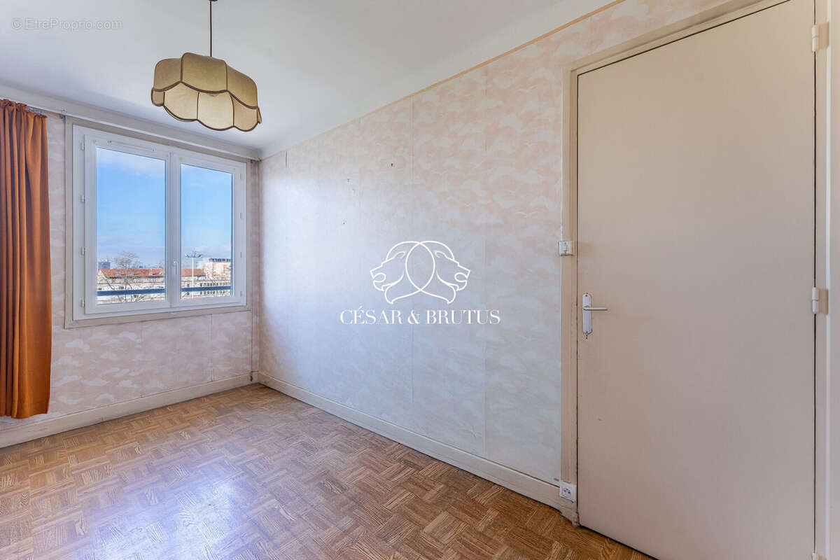 Appartement à LYON-8E