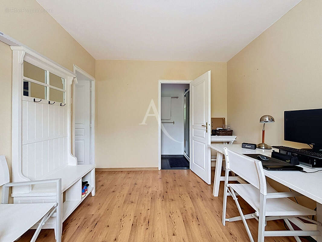 Pruillé : Maison de 155 m² parfaitement entretenue dans un quartier calme - photo 7