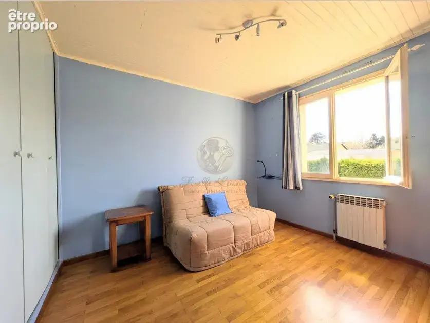 Maison avec piscine, vaste terrasse et fort potentiel d’évolution - photo 13