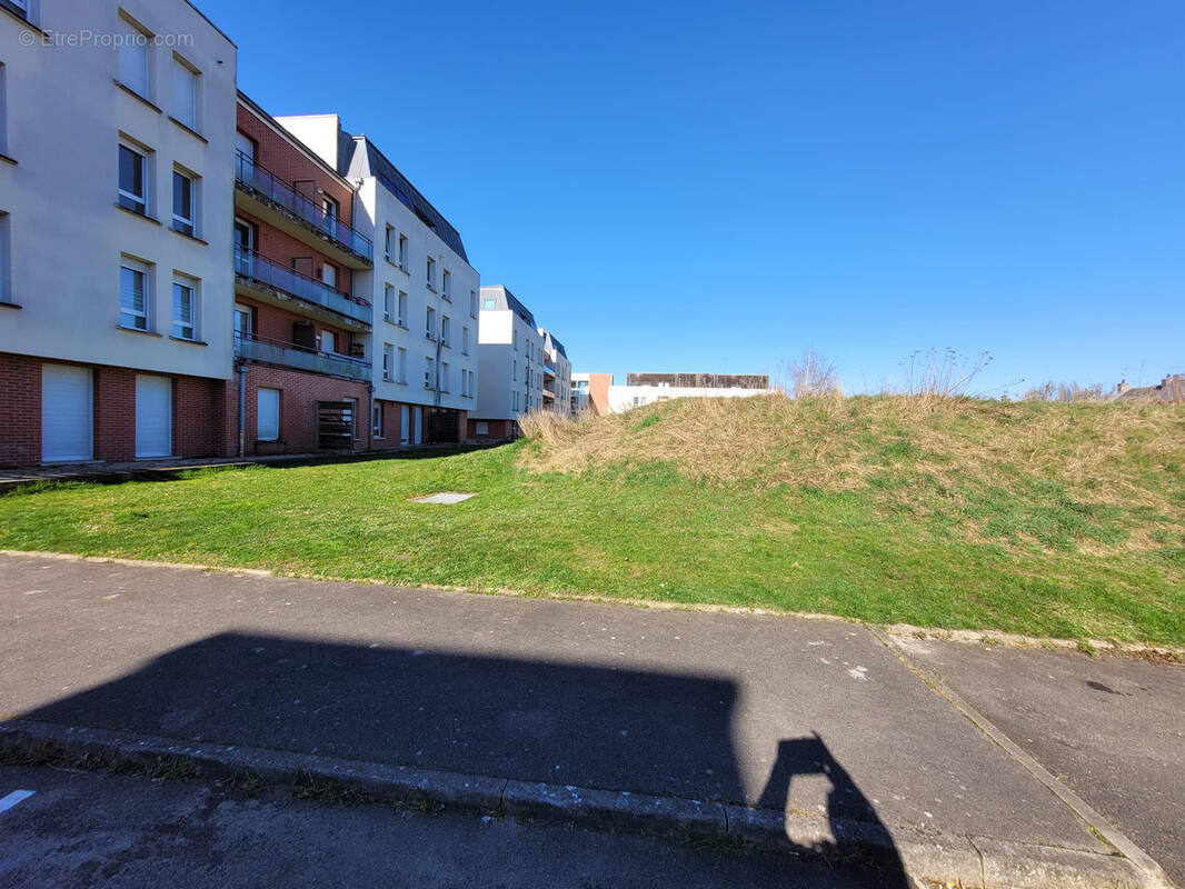 Terrain à AMIENS