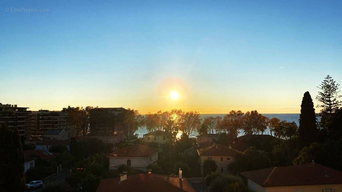 Appartement à MENTON