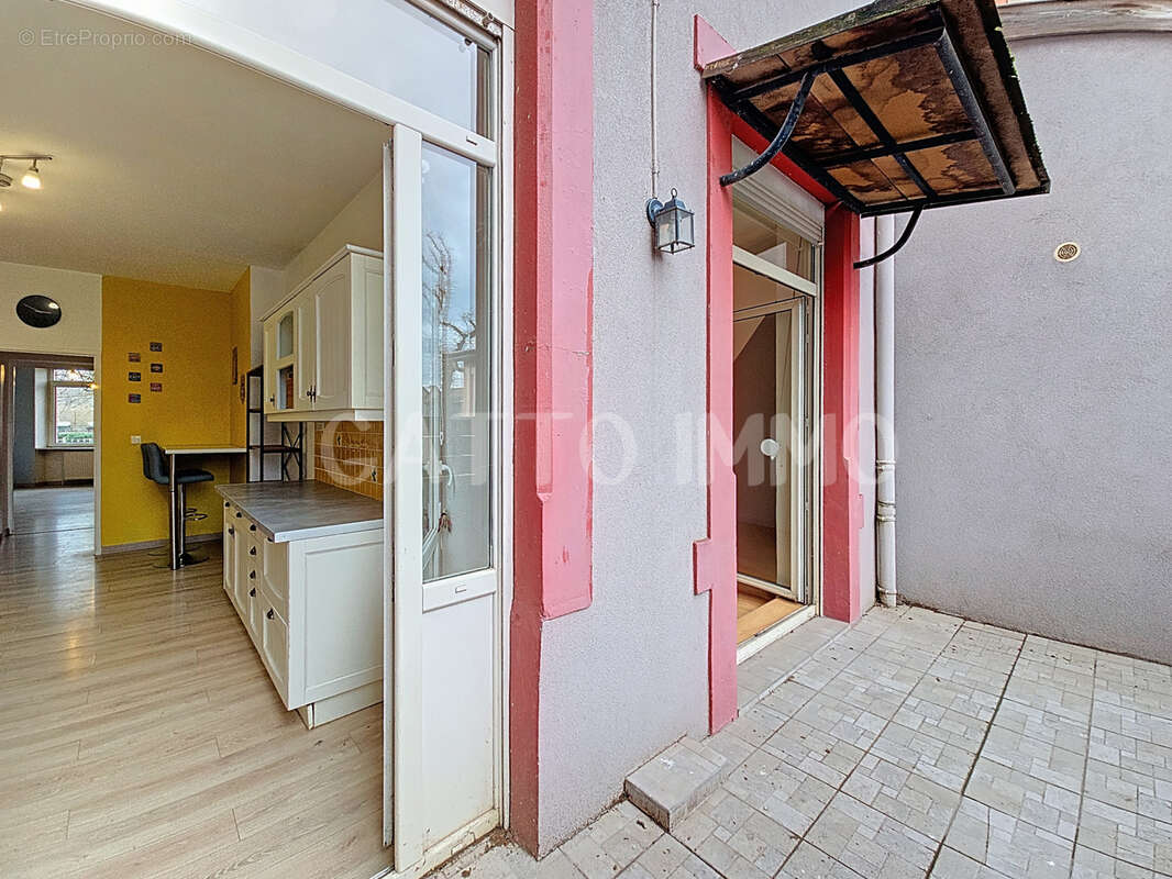 Appartement à AMNEVILLE