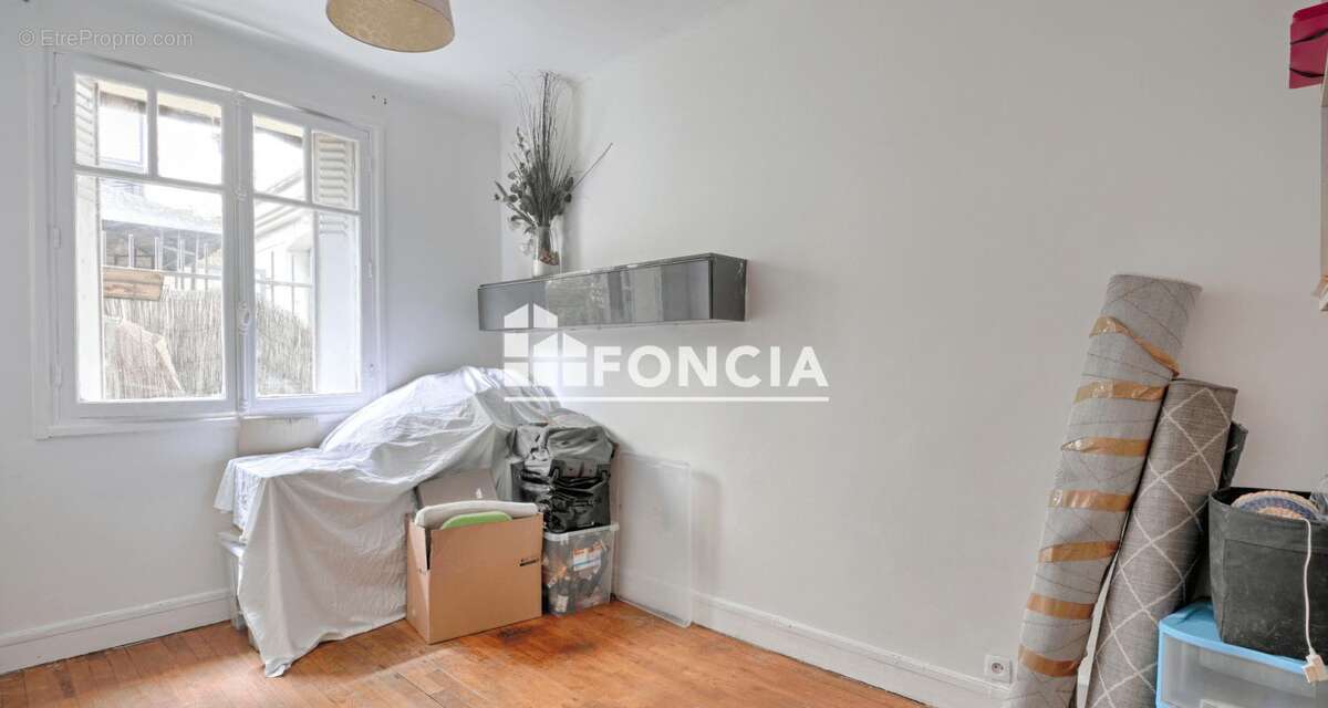 Appartement à MONTROUGE