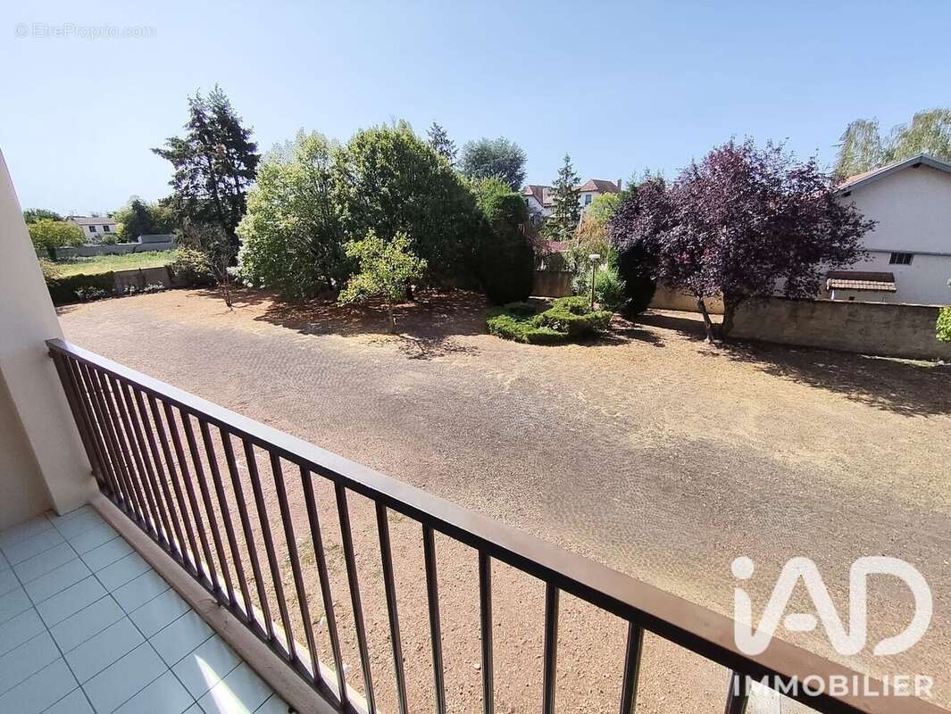 Appartement 62 m² à Roanne  - photo 2