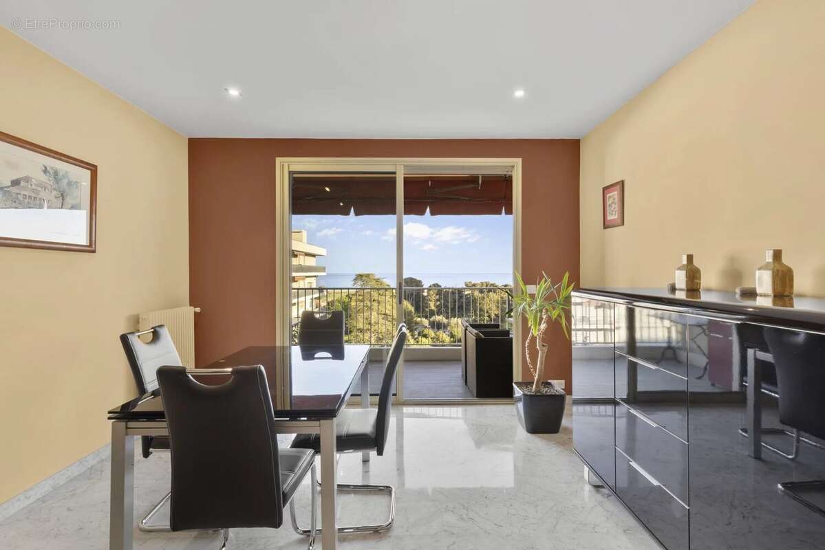 Appartement à CAGNES-SUR-MER