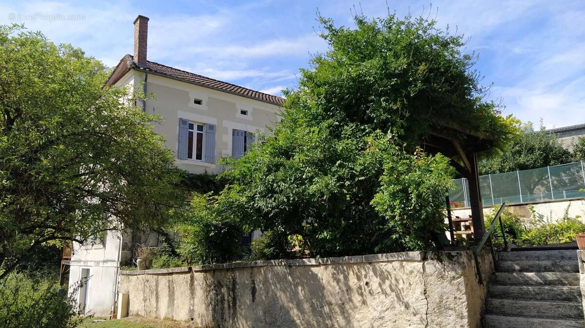 Charmante maison bourgeoise avec piscine - photo 16