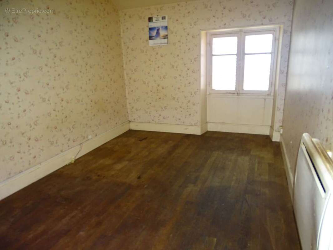Appartement à CHATEAUNEUF-SUR-CHER