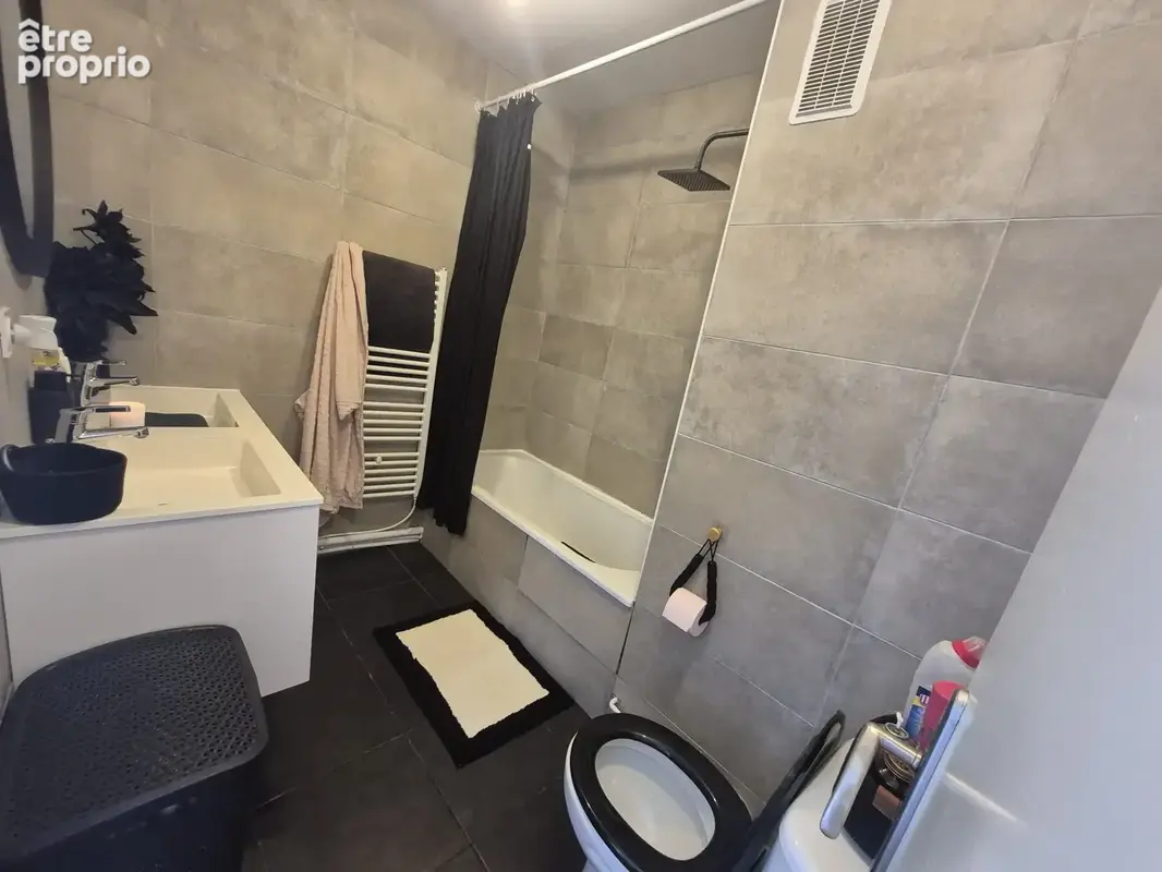Appartement 4 pièces 69 m² à vendre à Brest (29200) - photo 3