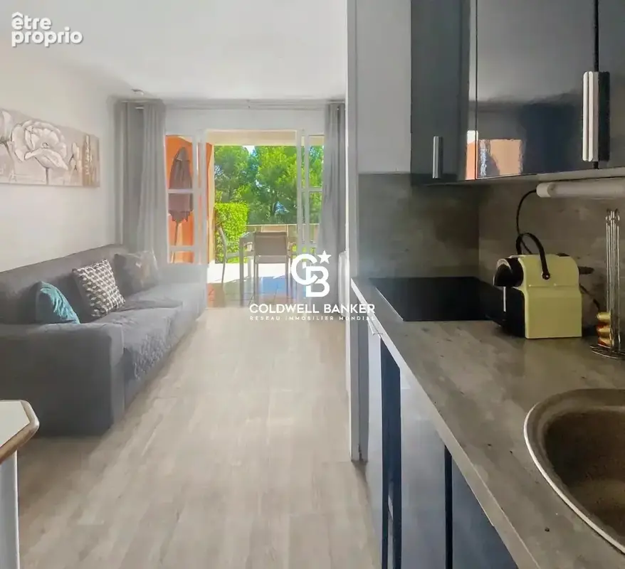 Elégant appartement F2 en rez-de-jardin avec terrasse, jardin et parking - photo 4