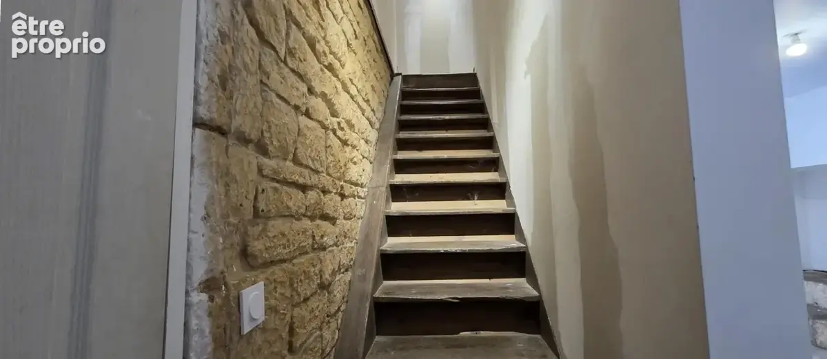 Maison familiale en pierre de 196 m² - petit failly– 4 chambres  – pièce de vie de 73 m² – près de 1 600 m² de foncier – grange  - photo 11