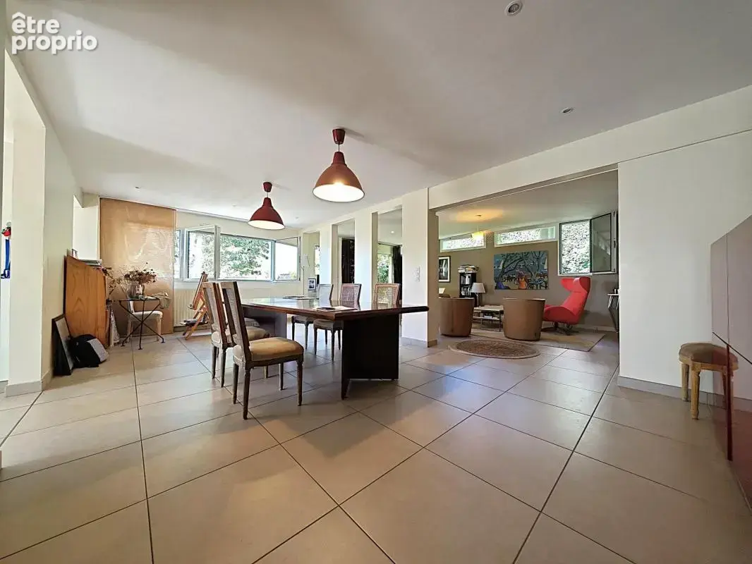 Maison hyper centre 360 m² avec jardin de 1000 m² - photo 5