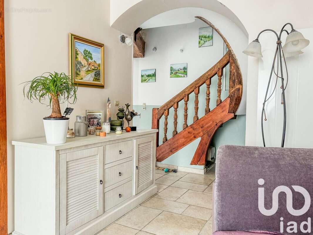 Photo 3 - Maison à VILLENEUVE-LE-COMTE