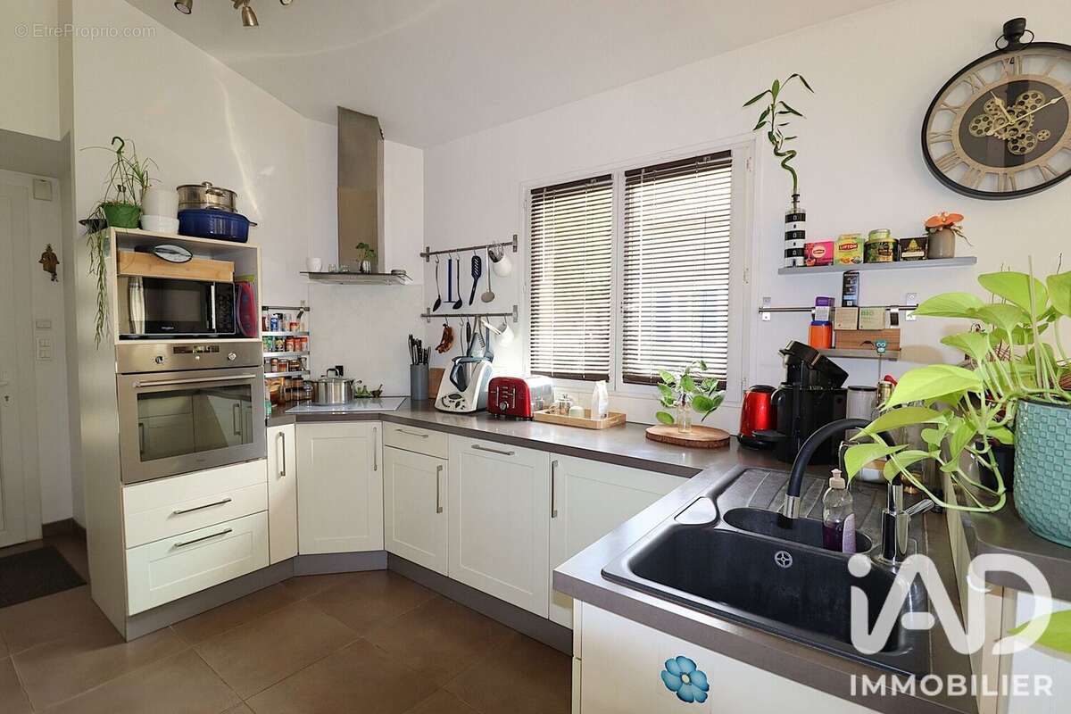 Maison 114 m² à Evreux  - photo 5