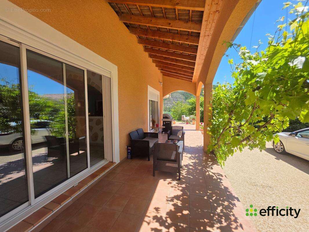 Maison 245 m² à Marcoux  - photo 15