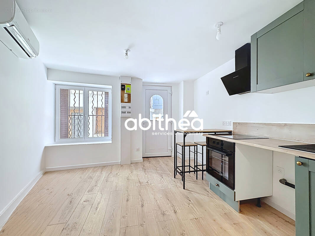 Appartement à THEZAN-LES-BEZIERS