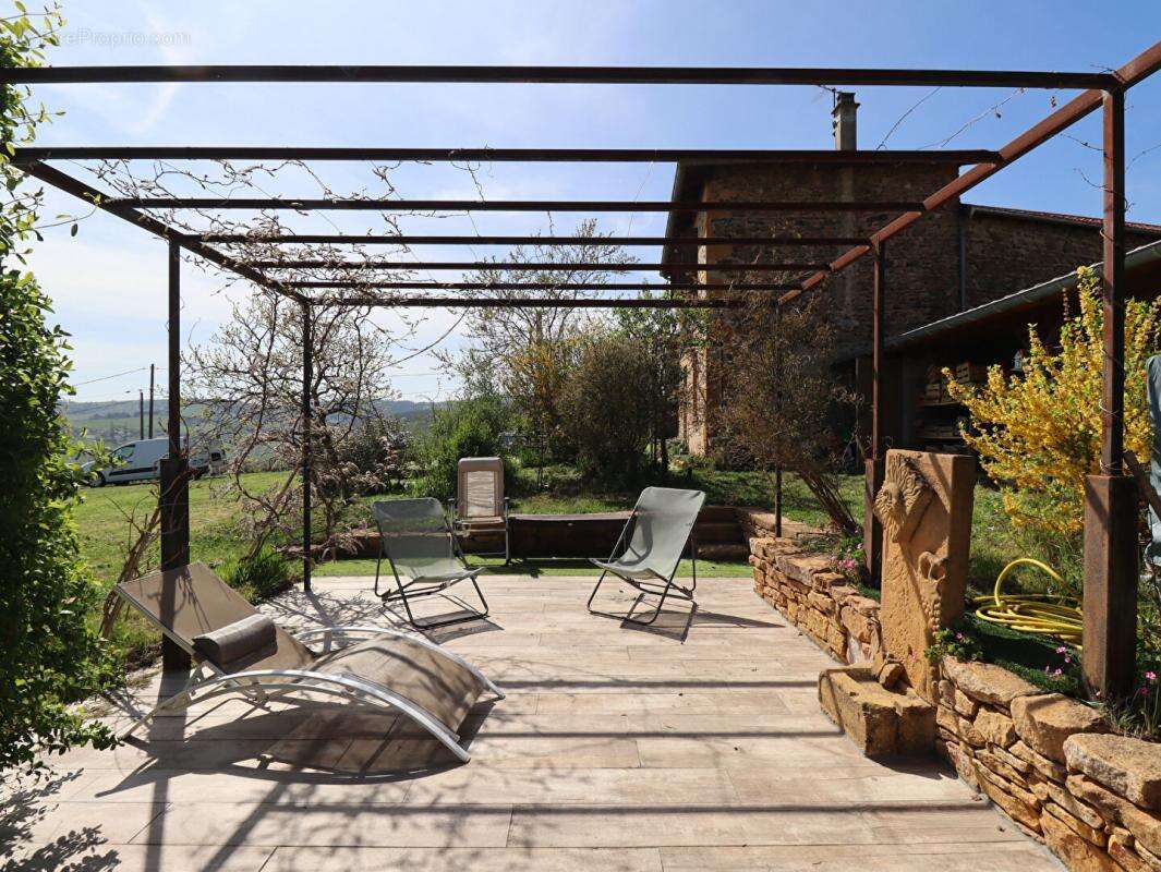 Maison à SAINT-VERAND