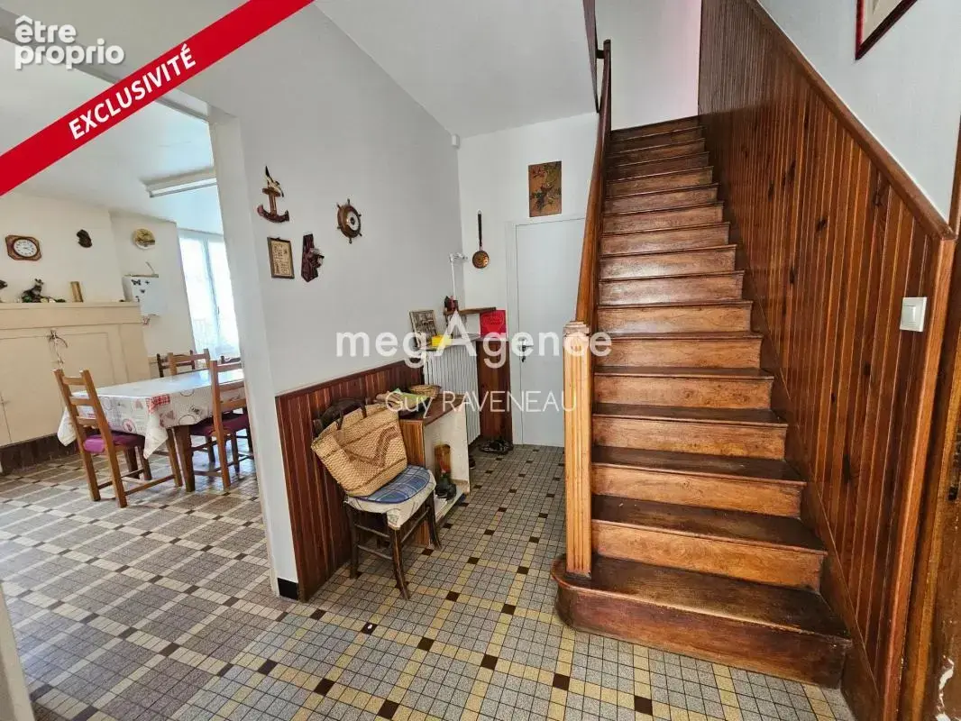 Belle longere avec 250 m² de dependances - photo 5