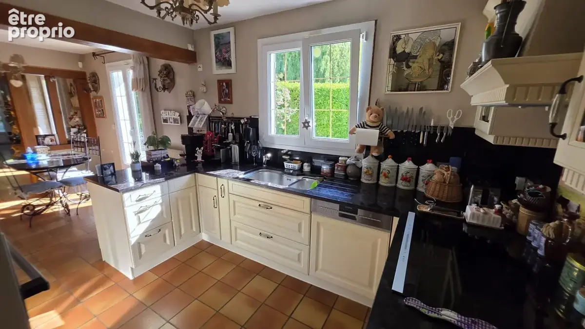 Maison familiale spacieuse 'ANNABELLE' de +200 m2 avec jardin de 796 m2 à Gressy - photo 8