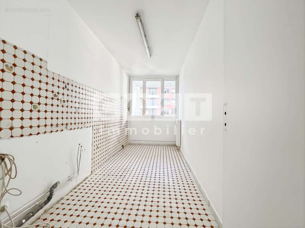 Appartement à AUBERVILLIERS