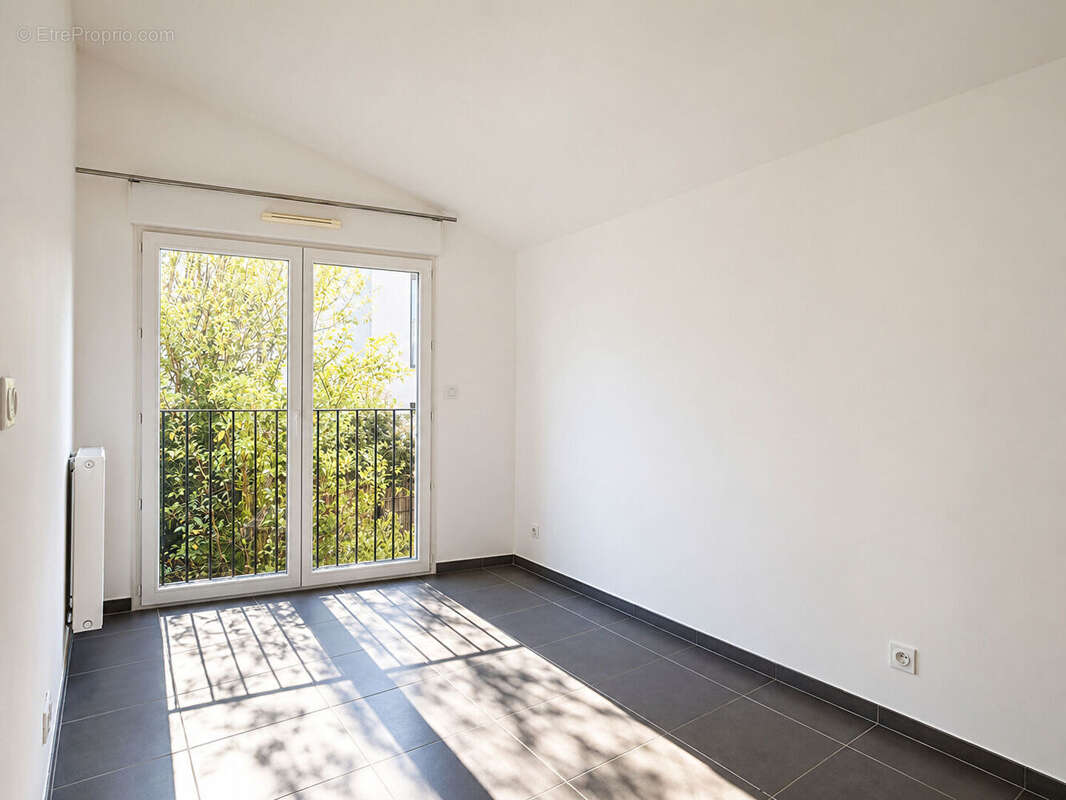 Maison Lambesc 66 m2 avec garage dans résidence sécurisée - photo 6