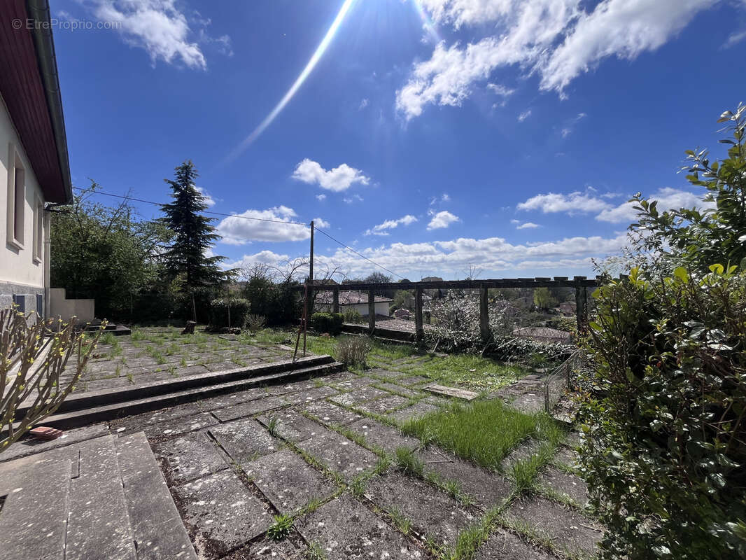 Maison à MONTASTRUC-LA-CONSEILLERE