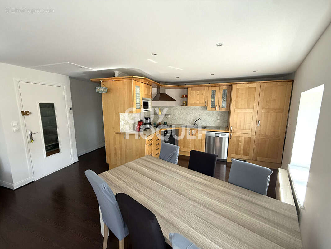 Appartement à MORNANT