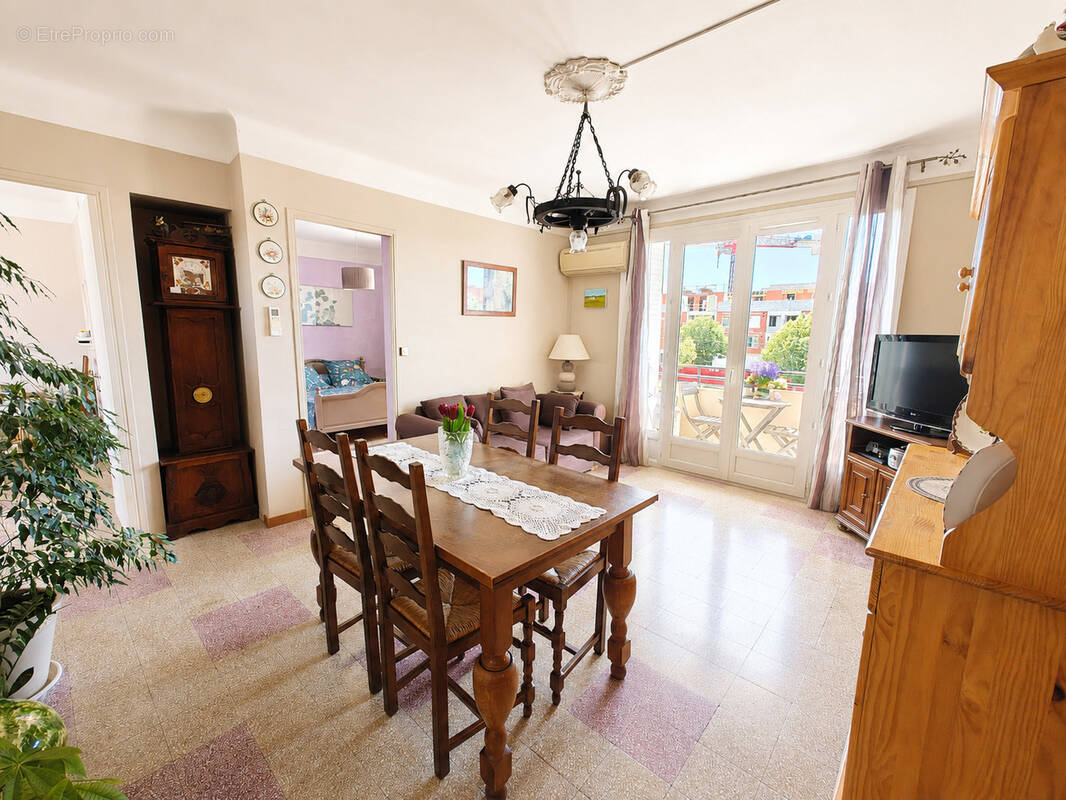 Appartement à CASTELNAU-LE-LEZ