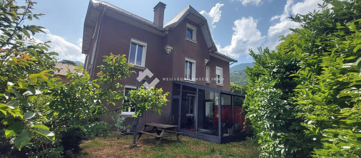 Maison 238 m² à Saint-Jean-De-Maurienne  - photo 3