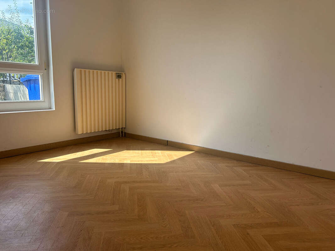 Exlusivite agence giboire a vendre maison de plain pied saint malo commerces transport garage - photo 3