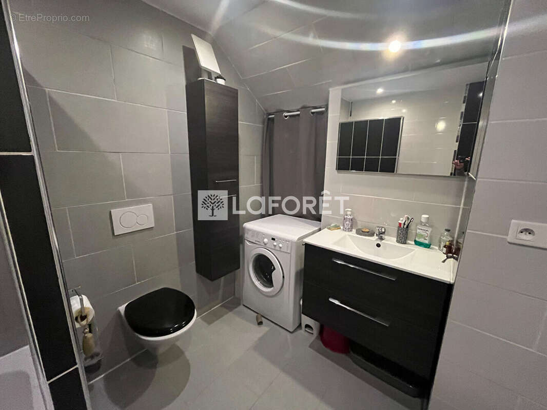 Appartement à FESCHES-LE-CHATEL