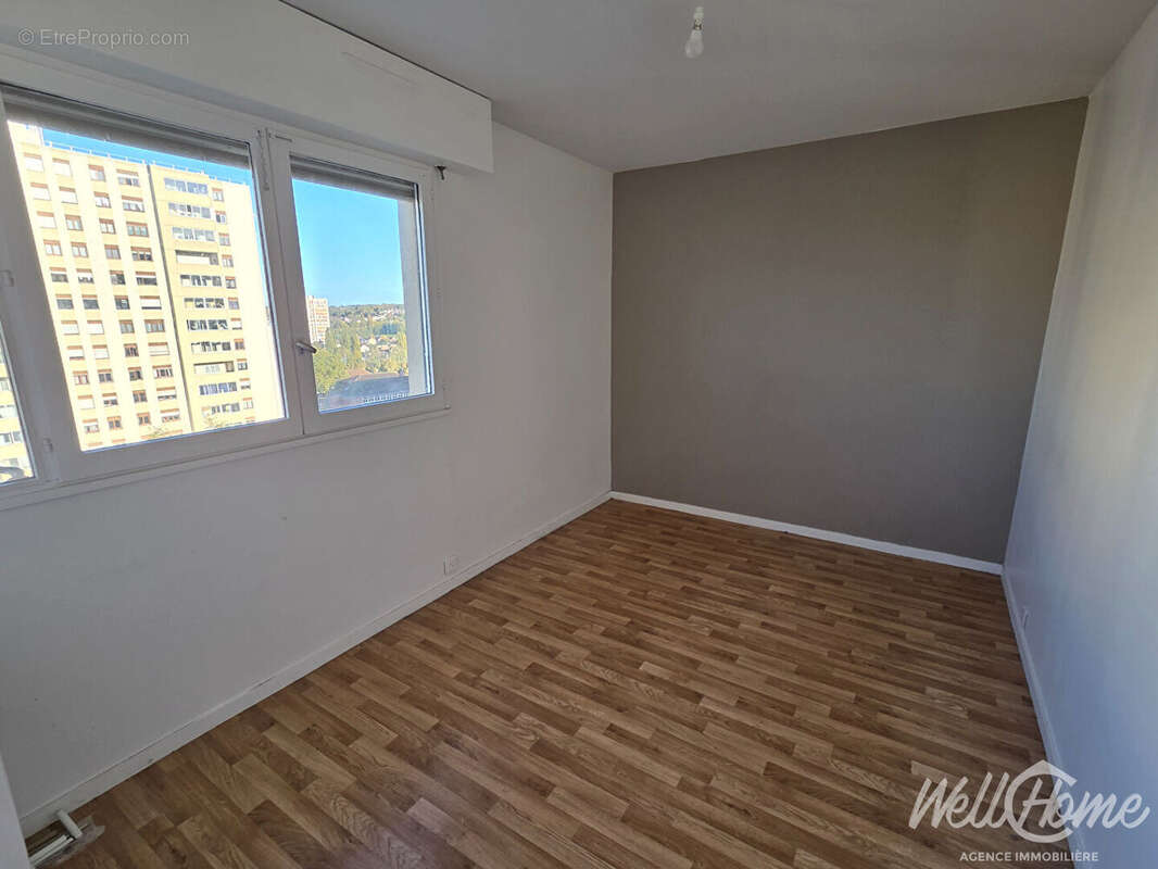 Appartement à SAINT-OUEN-L'AUMONE