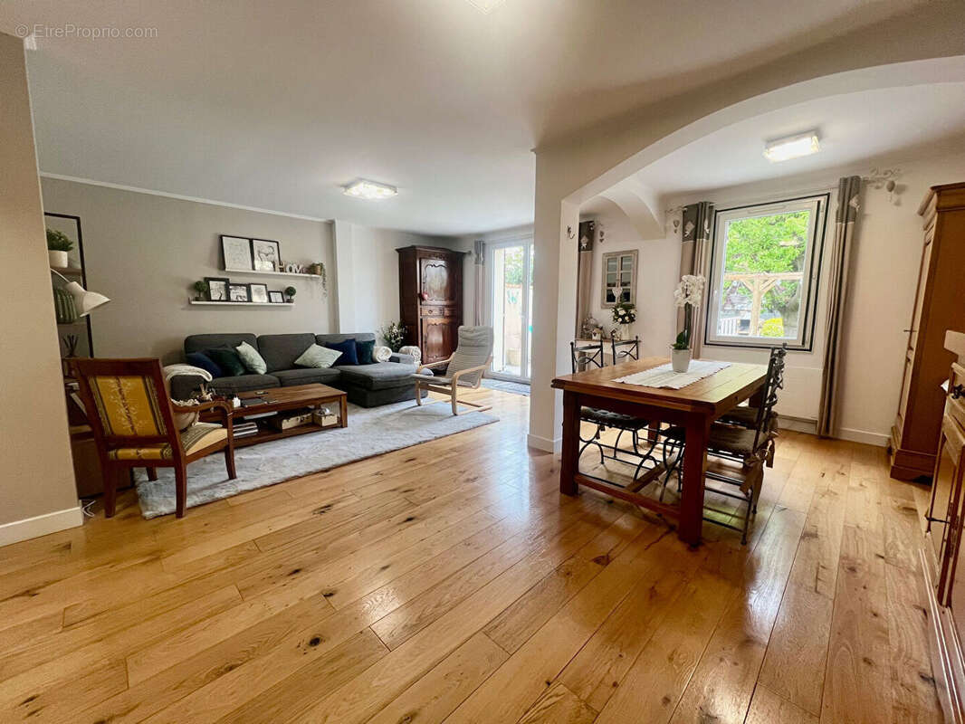 Maison à BRIE-COMTE-ROBERT