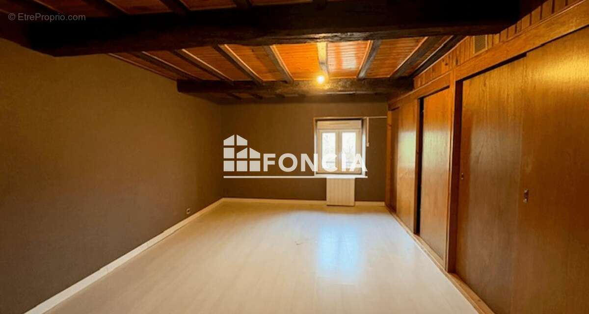 Maison à WARNECOURT