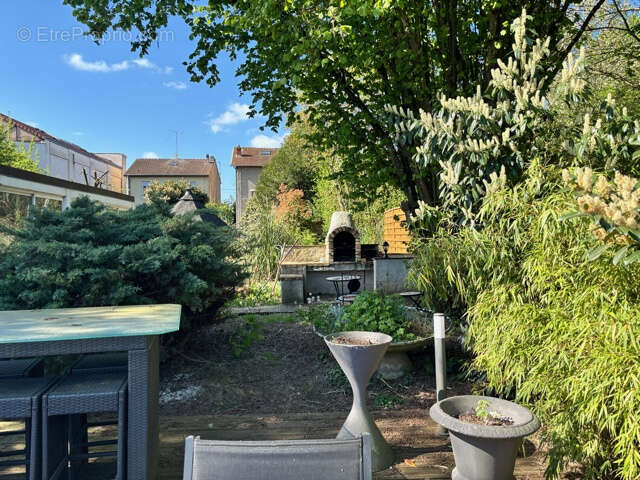 A VENDRE- Rare sur le secteur; Maison de caractère à JARNY-Dépendance aménagée de 41 m2 et parc de 18 ares. - photo 30
