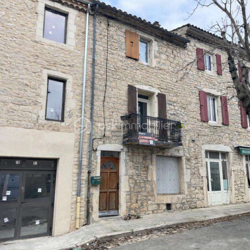 Maison à SAINT-REMEZE