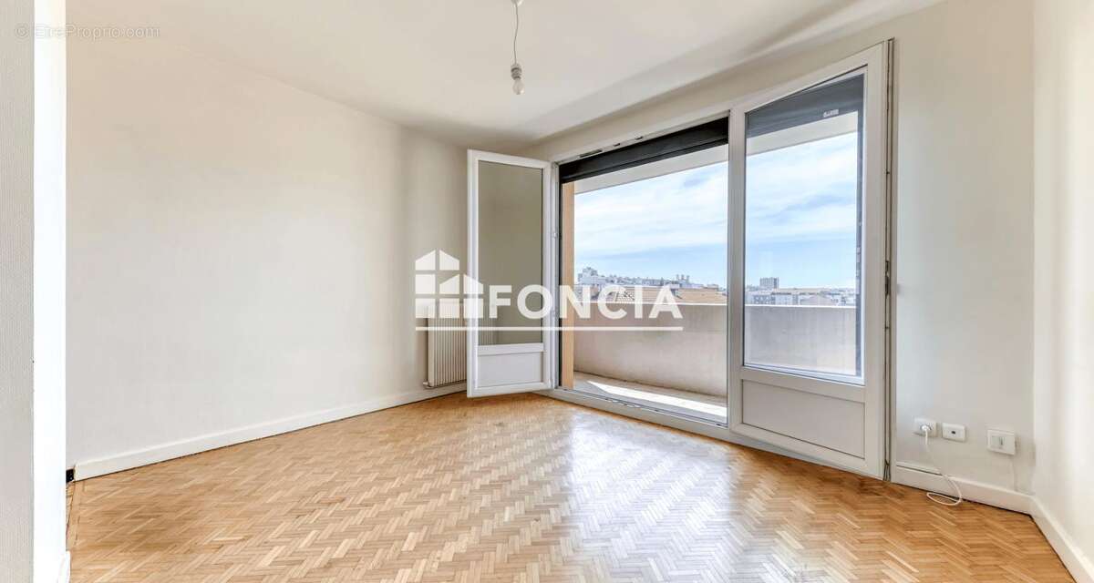 Appartement à VILLEURBANNE