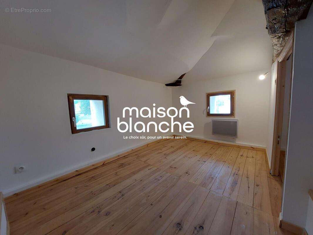 Maison à SAINT-MARTIN-DU-FOUILLOUX