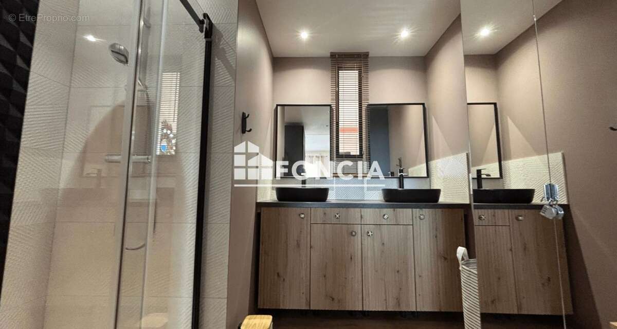 Appartement vue mer port d hyeres - photo 6
