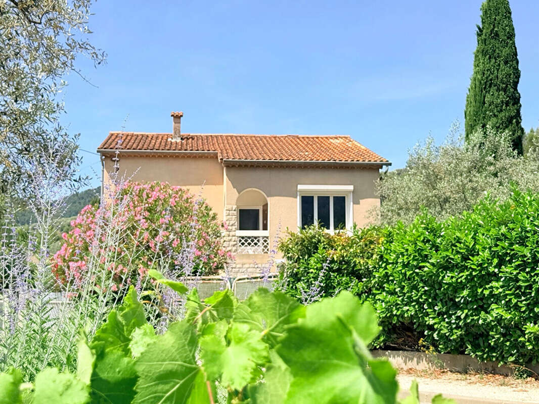 Maison à BUIS-LES-BARONNIES